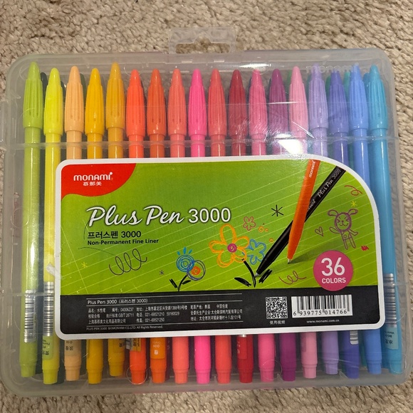 Pen Markers Stationary - Picture 1 of 2